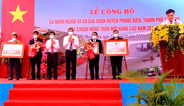 Ra mắt xã nông thôn mới nâng cao Nhơn Nghĩa và Giai Xuân