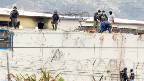 Bạo loạn nhà tù ở Ecuador, gần 70 người chết