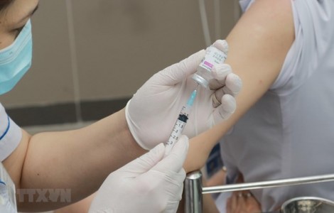 Công điện của Thủ tướng: Triển khai khẩn trương việc tiêm mũi bổ sung