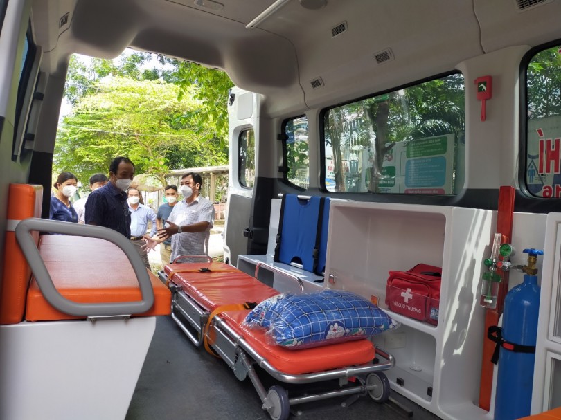 Tầng 3 quá tải, Chủ tịch UBND thành phố chỉ đạo bổ sung giường ICU, trang thiết bị