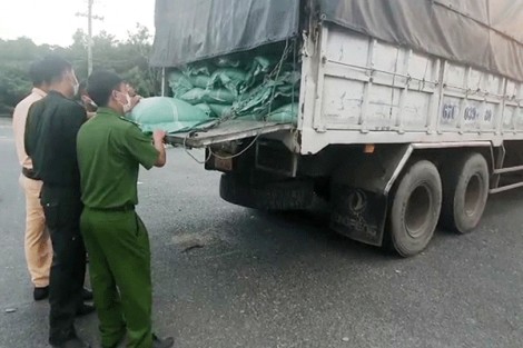 An Giang: Tạm giữ 42 tấn hạt cà phê không rõ nguồn gốc
