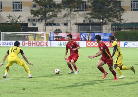 Phân định ngôi đầu