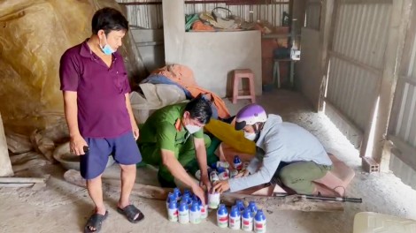 An Giang: Phát hiện hộ kinh doanh thuốc bảo vệ thực vật thuộc danh mục cấm