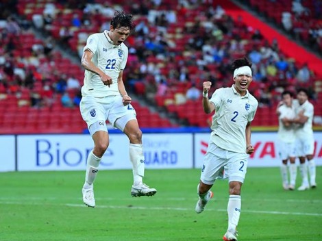 Hạ Singapore 2-0, Thái Lan thị uy sức mạnh