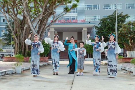 Bộ sưu tập áo dài "Niềm tin chiến thắng"