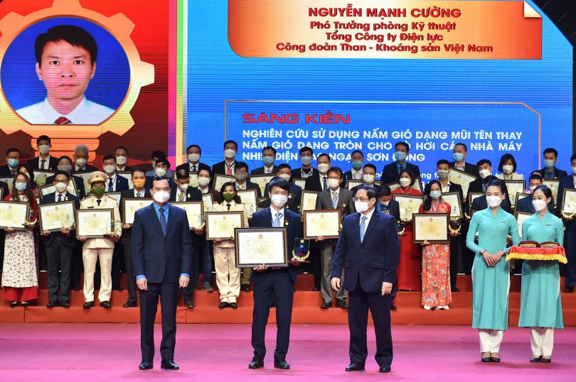 Thúc đẩy đổi mới sáng tạo, chung sức, đồng lòng tạo nên bứt phá mới trong năng suất lao động