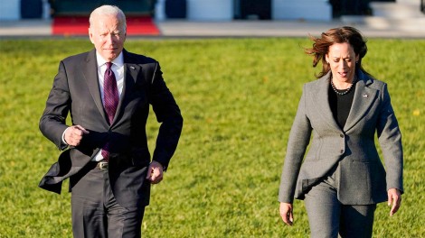 Những “điểm trừ” cho ông Biden trong năm đầu nhiệm kỳ