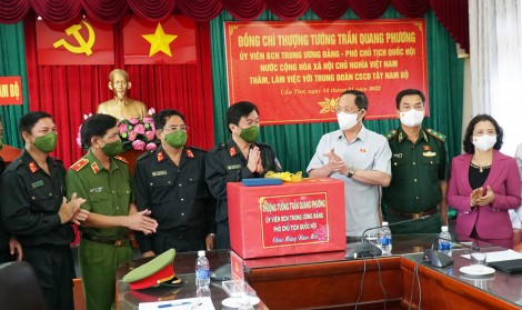 Lực lượng Cảnh sát cơ động sẵn sàng chiến đấu, hy sinh để bảo vệ Tổ quốc Việt Nam XHCN