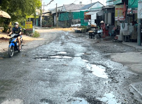 Ðường dân sinh cầu Ấp Mỹ xuống cấp