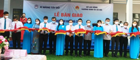 Lễ bàn giao công trình Ngôi nhà chung