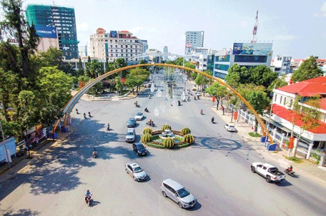 Cần Thơ trang hoàng đường phố đón Tết
