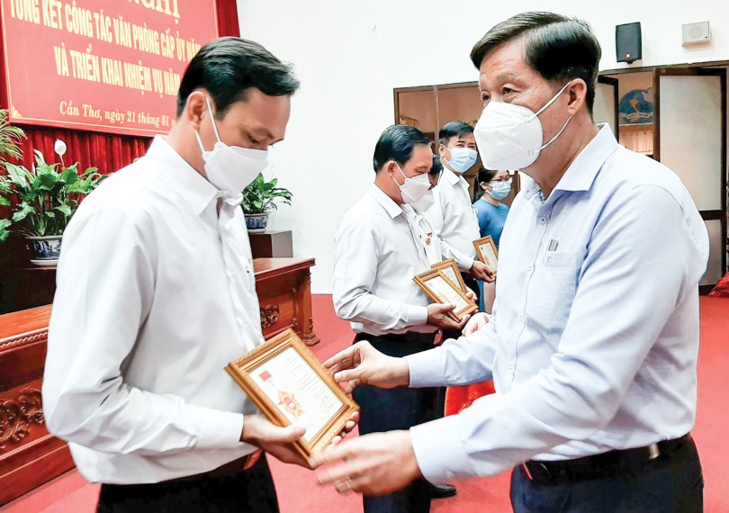 Nâng cao chất lượng công tác tham mưu của văn phòng cấp ủy