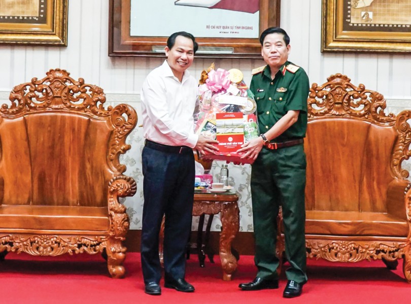 Quan tâm, chăm lo để người người, nhà nhà vui Xuân, đón Tết đầm ấm, đủ đầy