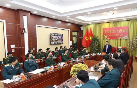 Thủ tướng Phạm Minh Chính chúc Tết, kiểm tra công tác ứng trực sẵn sàng chiến đấu của Quân chủng Phòng không - Không quân