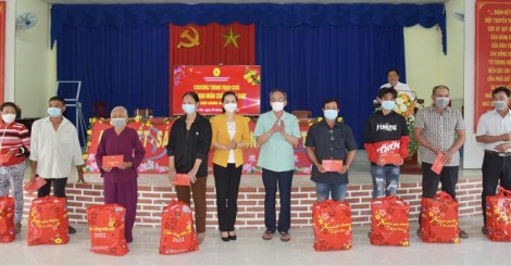 Bạc Liêu quan tâm chăm lo các đối tượng chính sách vui Xuân đón Tết
