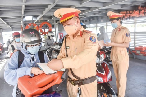 Tăng cường kiểm tra hoạt động, an toàn bến, bãi