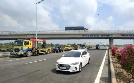 450.000 lượt xe lưu thông trên cao tốc Trung Lương - Mỹ Thuận trong dịp Tết