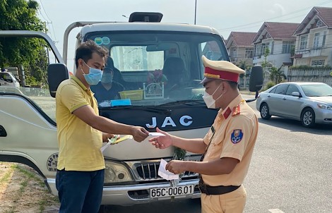 Đảm bảo giao thông an toàn, thông suốt
