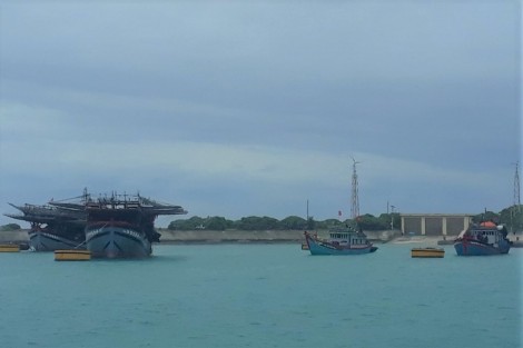 Điểm tựa của ngư dân giữa trùng khơi