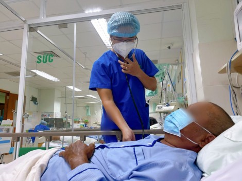 Cứu kịp người đàn ông bị ong đốt nguy kịch