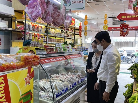 Hàng hóa đảm bảo nhu cầu tiêu dùng, giá ổn định