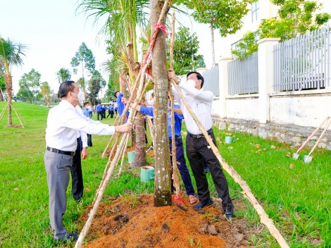 Lan tỏa phong trào “Tết trồng cây”