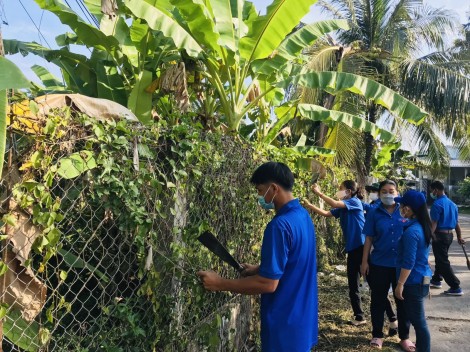 Đoàn Thanh niên góp phần đảm bảo an toàn giao thông