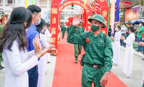 77,07% tân binh đã tiêm đủ 3 mũi vaccine ngừa COVID-19