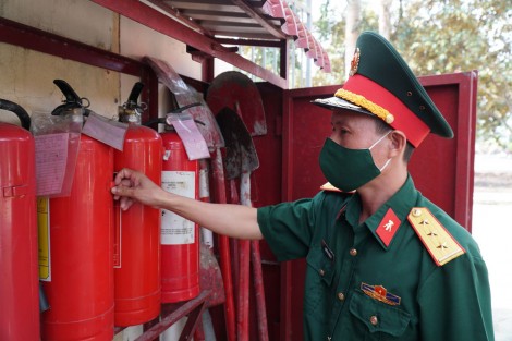 Đại đội trưởng mẫu mực