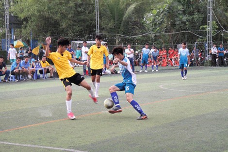 Sân chơi thể thao học sinh trở lại