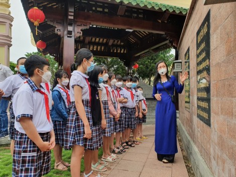 Thống nhất phát hành tài liệu giáo dục địa phương lớp 1 và các khối lớp tiếp theo của TP Cần Thơ