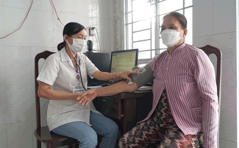 Phát huy trách nhiệm nêu gương của đảng viên