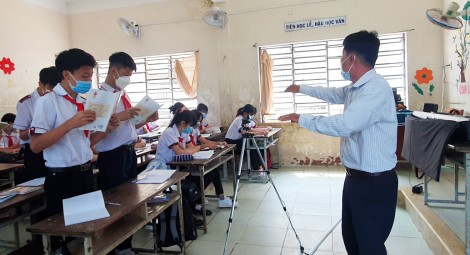 Nỗi lo thiếu trường lớp, giáo viên