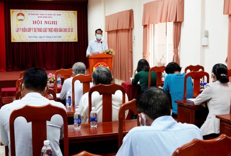Tham gia xây dựng Đảng, chính quyền vững mạnh