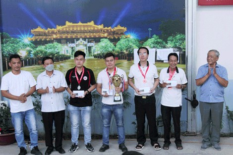 “Nam phương công tử” vô địch giải Cờ tướng offline lần thứ I tại Cần Thơ