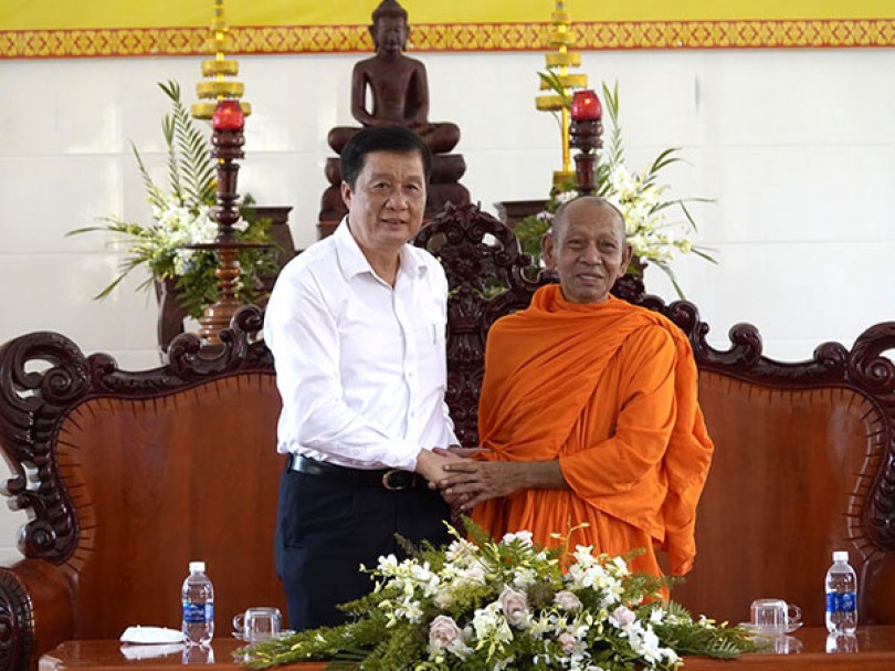 Lãnh đạo thành phố chúc Tết cổ truyền Chôl Chnăm Thmây của đồng bào dân tộc Khmer