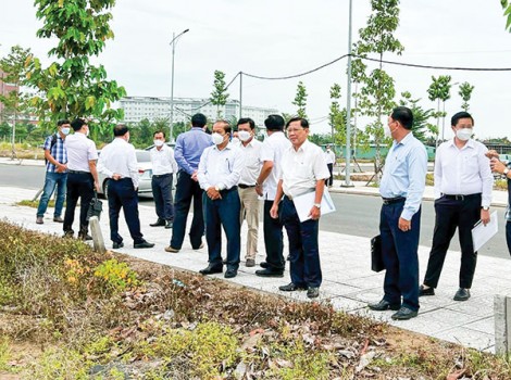 Sớm tháo gỡ khó khăn cho thị trường bất động sản
