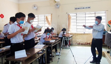 Nỗ lực giải quyết khó khăn khi dạy các môn năng khiếu lớp 10