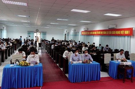 Triển khai các văn bản thực hiện các nghị quyết, chương trình, kế hoạch của Thành ủy