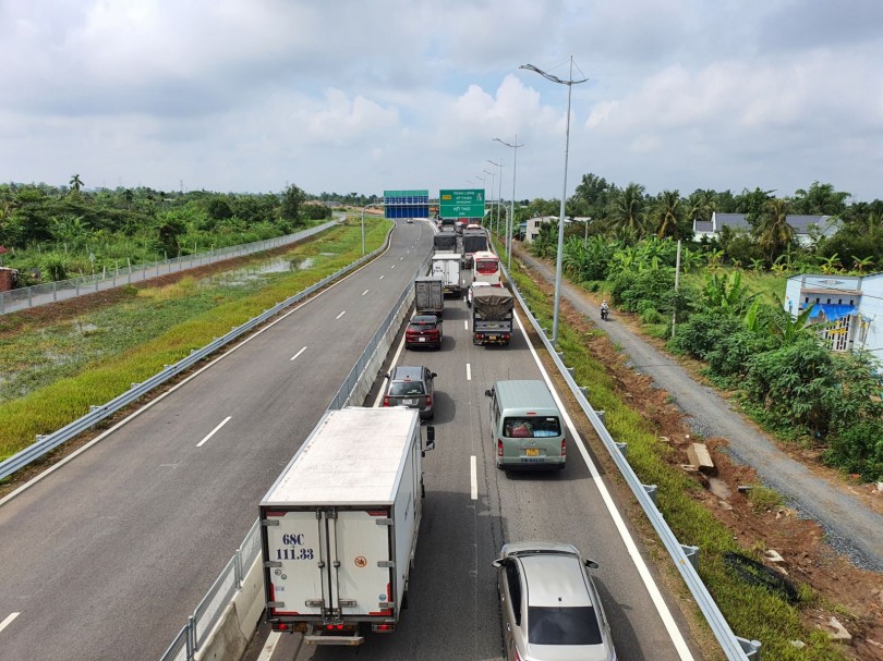 Gỡ khó để thúc đẩy giải ngân vốn đầu tư công
