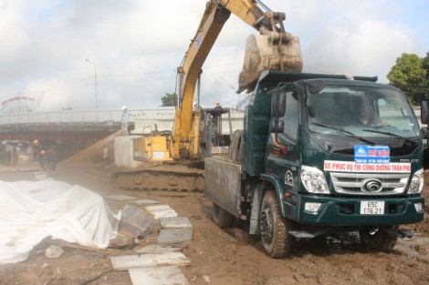 Giải quyết khó khăn, thúc đẩy tiến độ xây dựng Dự án cầu Tây Đô
