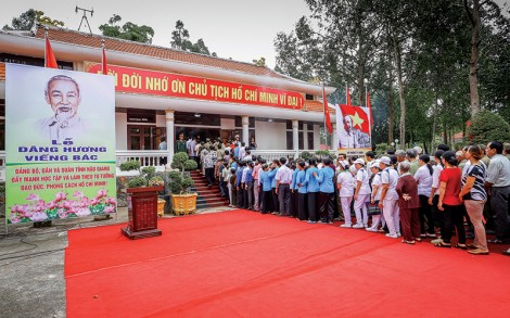 Đền thờ Bác Hồ - những địa chỉ đỏ ở miền Tây Nam Bộ