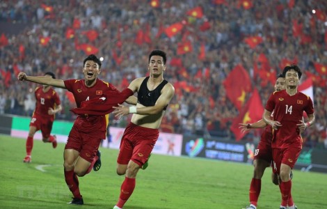 Ai sẽ lên ngôi vương?