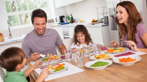 Gắn kết gia đình, “bí quyết” nuôi dạy trẻ thành công