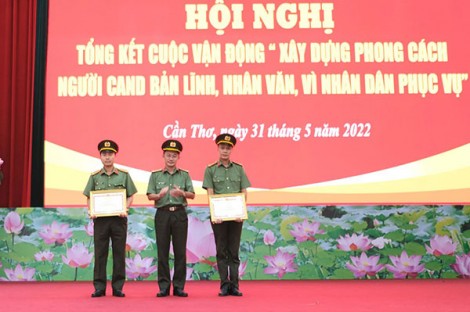 Xây dựng hình ảnh đẹp người chiến sĩ công an trong lòng Nhân dân
