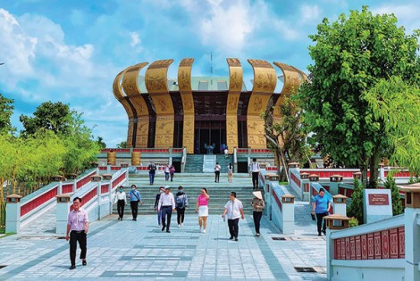 Phát huy du lịch văn hóa, tâm linh