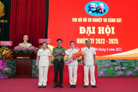 Chi bộ đầu tiên của Đảng bộ Công an TP Cần Thơ đại hội nhiệm kỳ 2022-2025