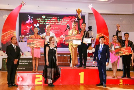 Hơn 600 VĐV tham gia Giải vô địch Khiêu vũ thể thao ĐBSCL Cup mở rộng lần 1-2022