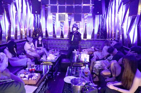 Cuộc chiến không của riêng ai...