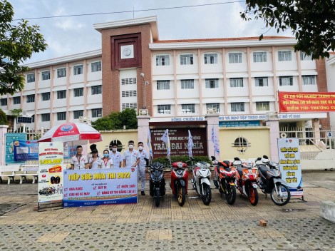 Hồng Đức tiếp sức mùa thi năm 2022